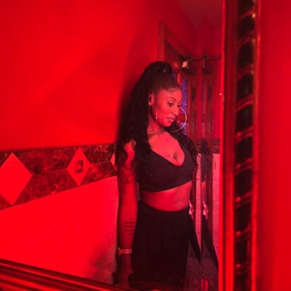 Meet your Posher, Bianca - Picture 1 of 1